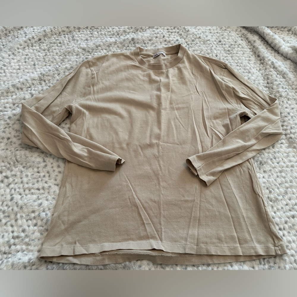 Zara crewneck light weight pullover sweater size Large